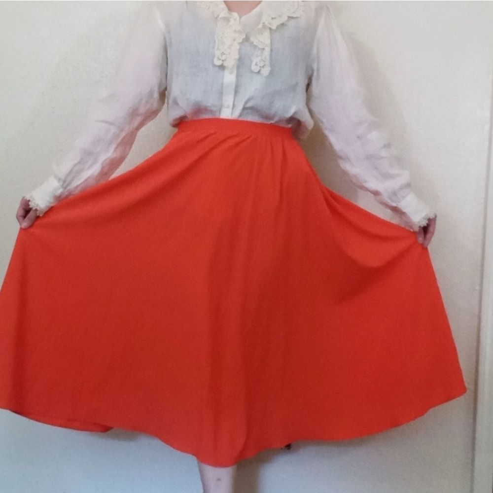 Flowy vintage midi skirt